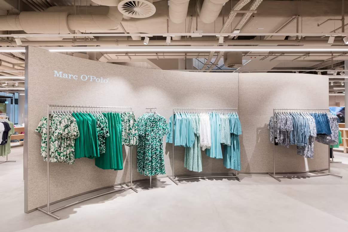 Accessory Edit: Bags, Scarves & Shoes That Transform Your Outfit from Peek&Cloppenburg