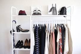How to Build a Capsule Wardrobe – Minimalism Meets Fashion