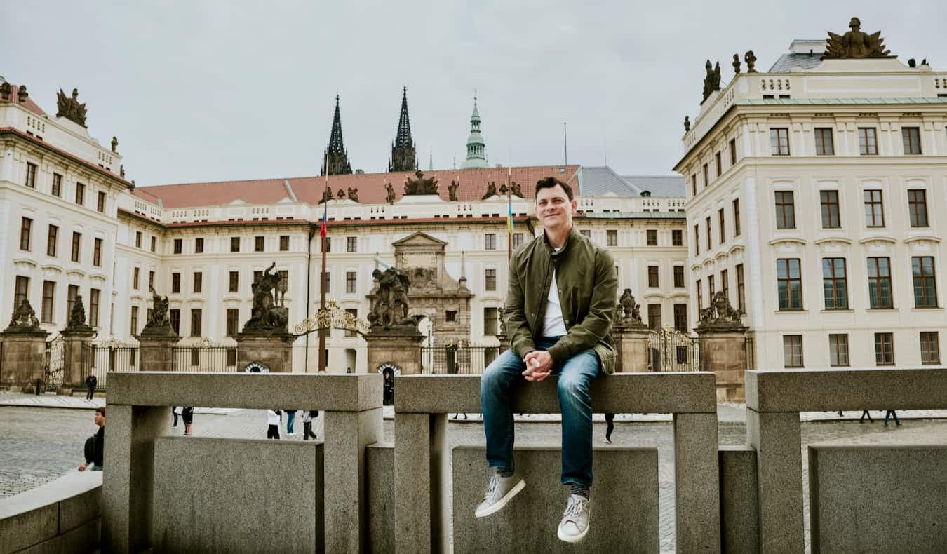 How to Stay Chic While Backpacking Across Europe