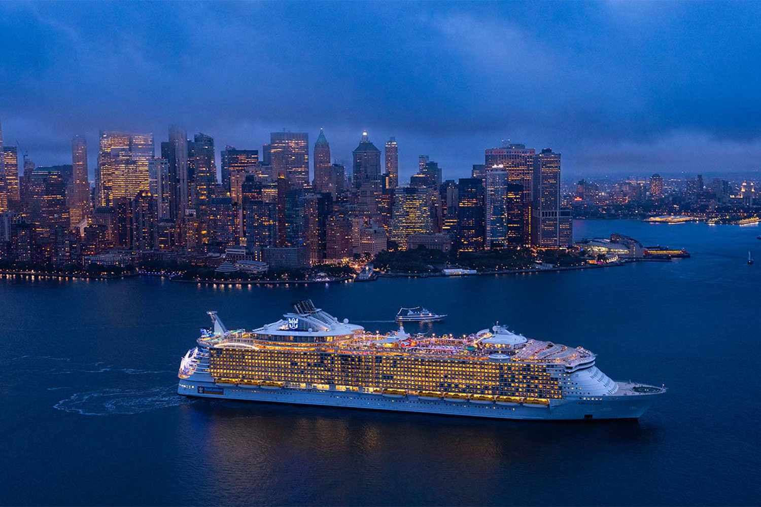 Sailing the American Seas: Top Cruise & Ferry Experiences in the US